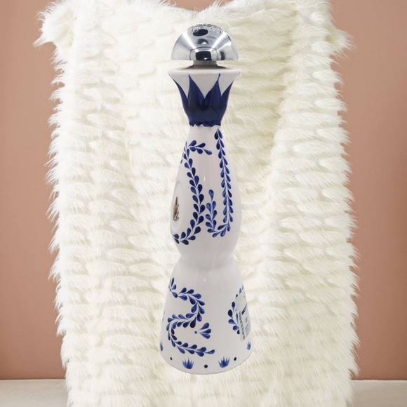 Clase Azul Hand Painted Ceramic Tequila Decanter - EMPTY - Picture 3 of 6